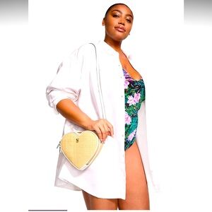 Victoria’s Secret Heart Crossbody Bag , One size , 100 % straw